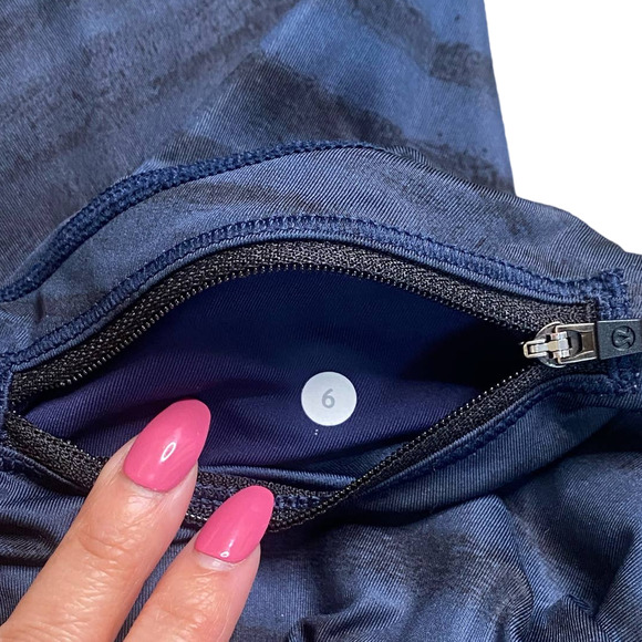 Lululemon Run: Top Speed Crop Good Vibes Deep Navy Black Size 6 - Picture 8 of 8